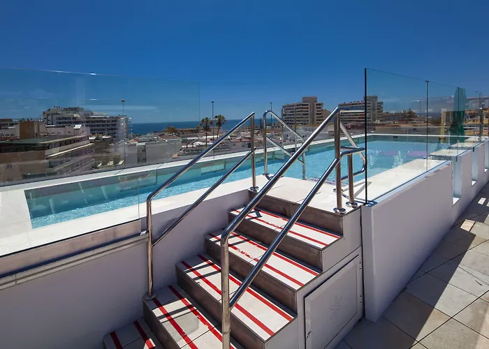 מלון Elegance Adriano (adults Only)