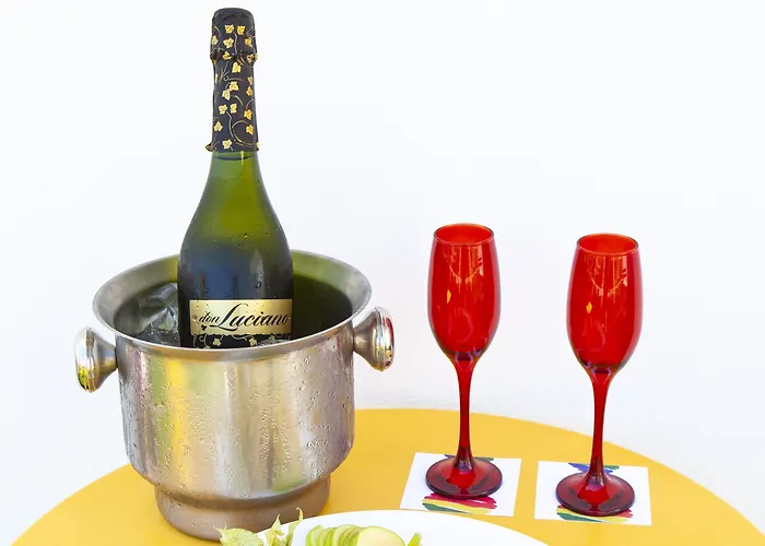 מלון Elegance Adriano (adults Only) 3*