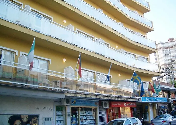 מלון Elegance Adriano (adults Only) 3*